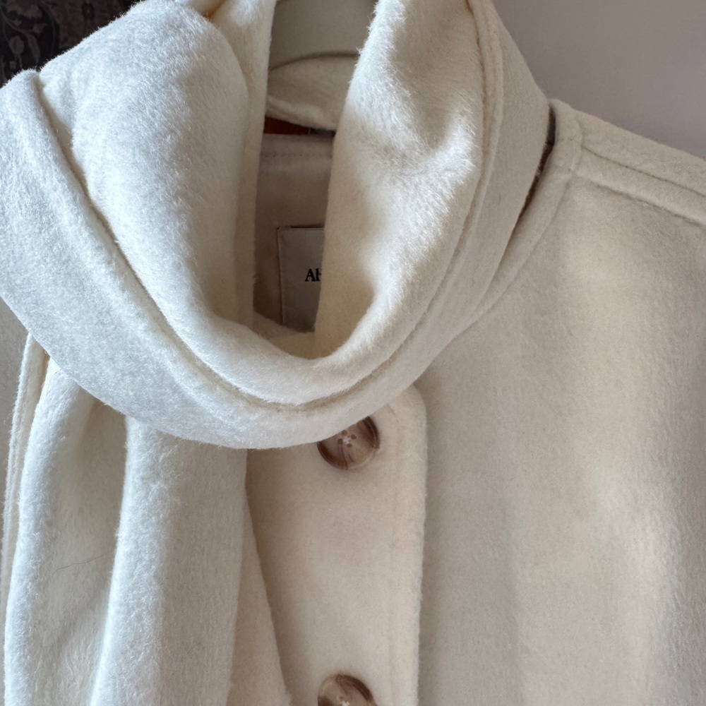 Cream Structured Wool-Blend Jacket W/ Matching Sc… - image 2